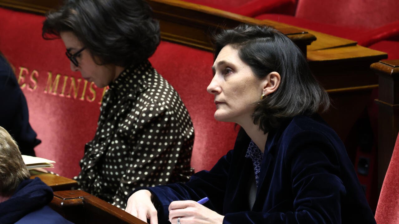 Les enseignants français se mettent en grève et font pression sur le ministre de l’Éducation en difficulté
