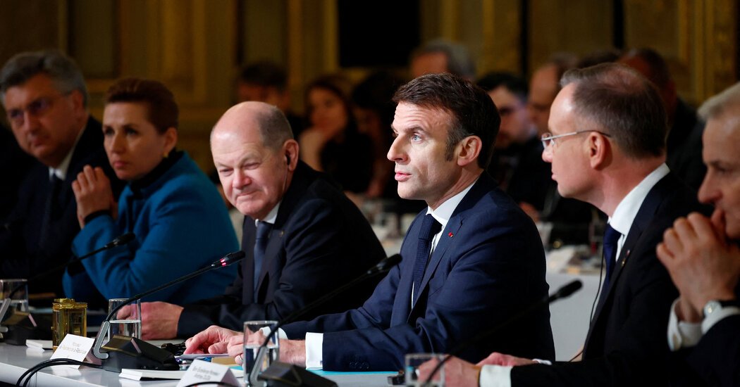 Macron n’exclut pas l’envoi de troupes occidentales en Ukraine