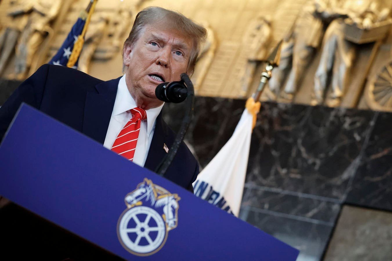 Trump qualifie la monnaie numérique de la banque centrale de très dangereuse après avoir promis d’interdire le dollar numérique du gouvernement fédéral
