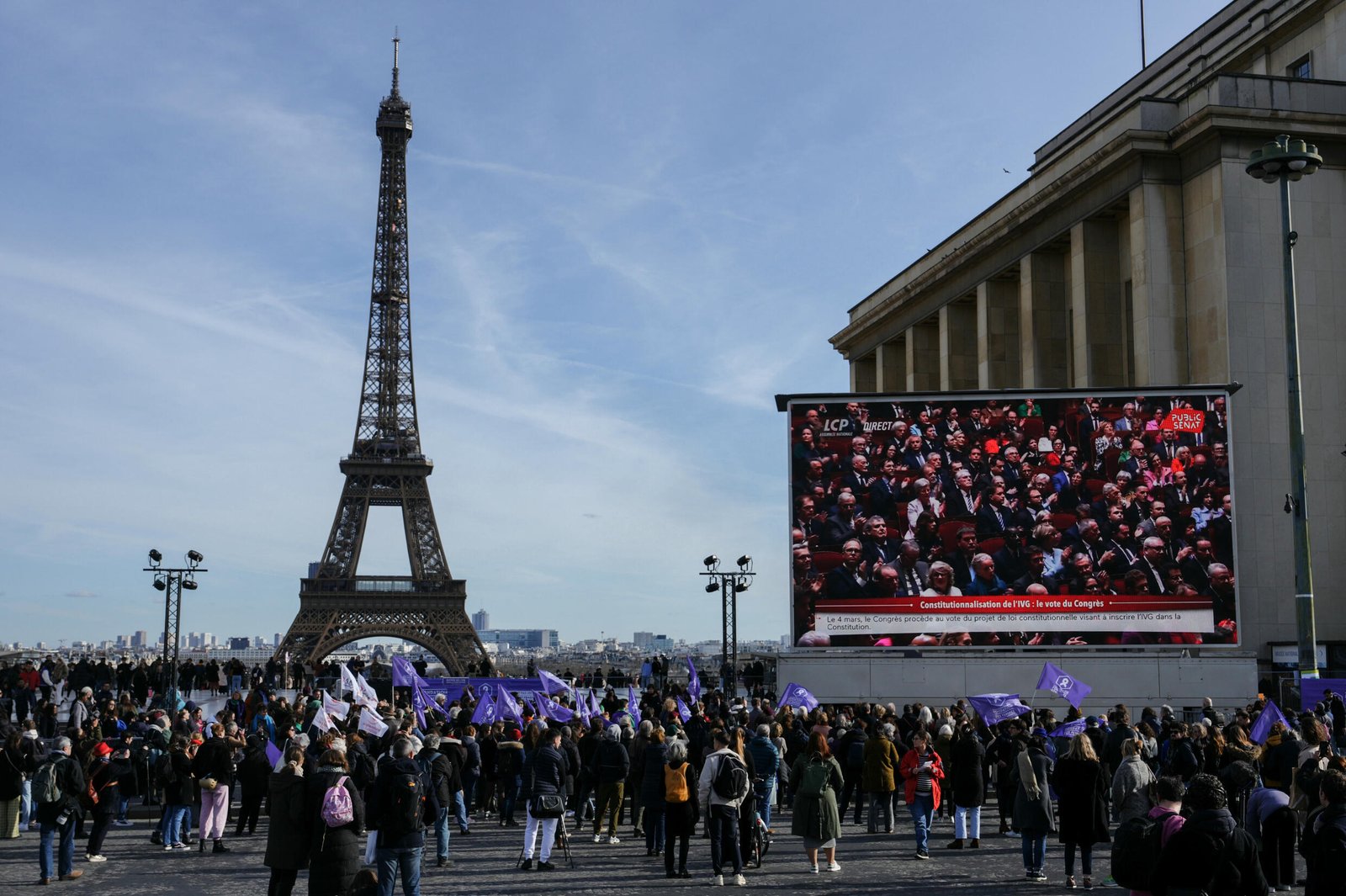 Supporters célébrés par la Tour Eiffel
