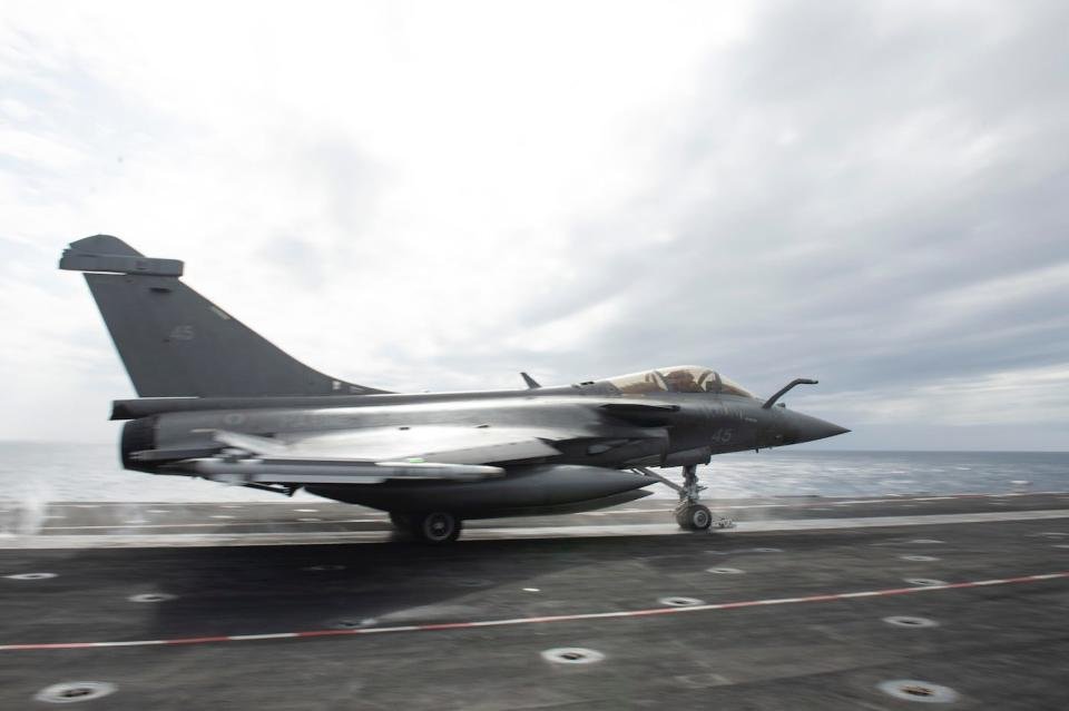 Porte-avions de la Marine Charles De Gaulle Dassault Rafale M