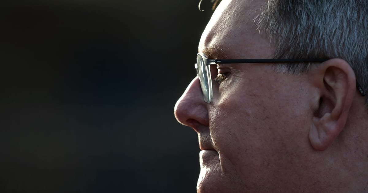 Jeffrey Donaldson démissionne de son poste de chef du DUP, une bombe pour l’Irlande du Nord