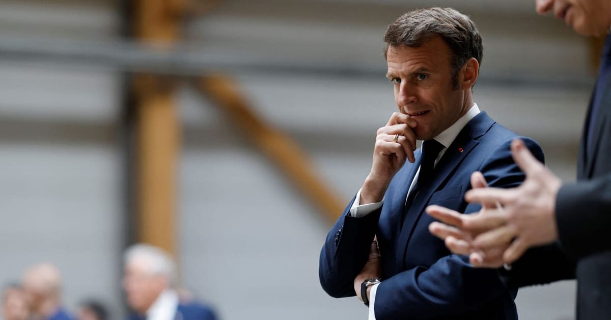 Les difficultés budgétaires de la France jettent une ombre sur les ambitions européennes de Macron