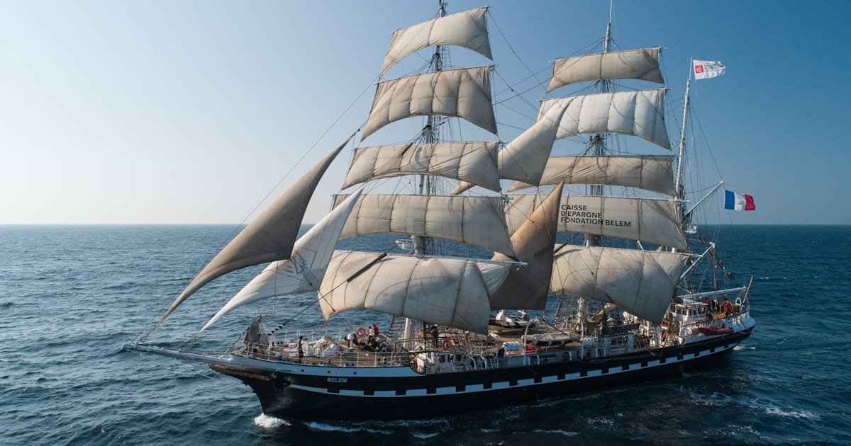 Rencontrez les 14 jeunes venus de toute la France qui accompagneront la flamme olympique à bord du Belem