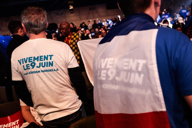 Sondage élections européennes : l'extrême droite 13 points d'avance sur le camp de Macron, l'écart se creuse 1 Lors du premier meeting de campagne du Rassemblement National pour les élections européennes de juin 2024, à Marseille, le 3 mars 2024.