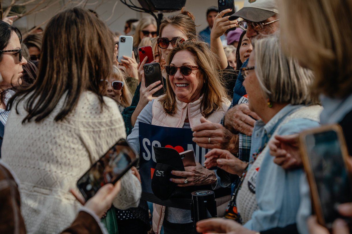 Donald Trump attend le début d'une audience devant le tribunal pénal de New York.