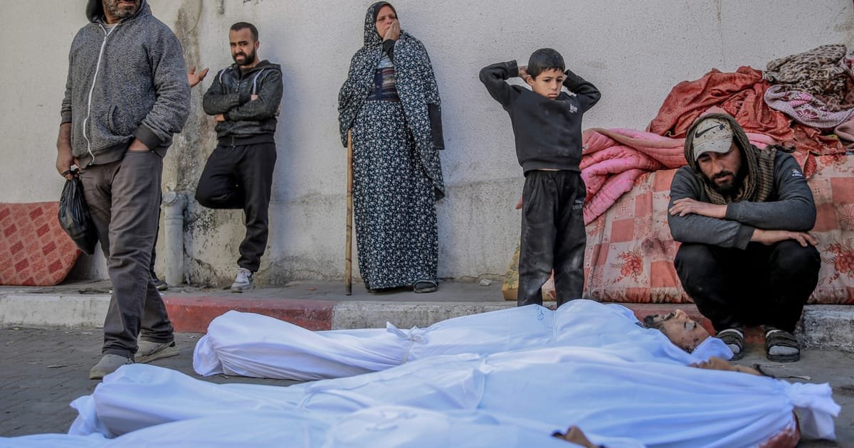 Un haut diplomate de l’UE demande une enquête sur les civils tués par les tirs israéliens sur le poste de secours de Gaza