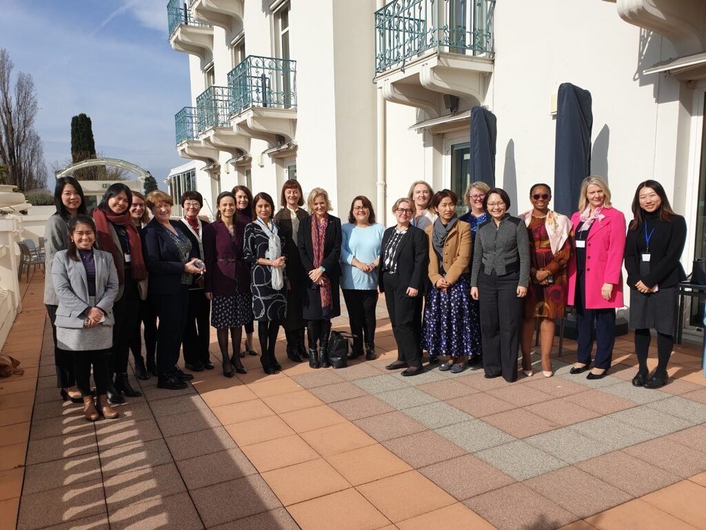 Photo de groupe pour la Journée internationale de la femme