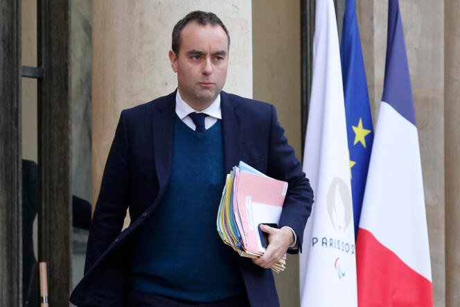 La France dément les affirmations de la Russie concernant les négociations sur l’Ukraine après qu’un rare appel téléphonique ait donné lieu à des versions différentes