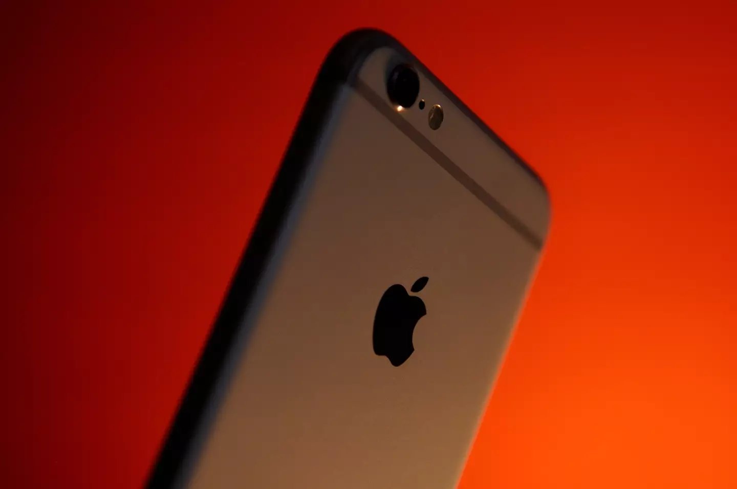 L'iPhone 6 peut toujours être acheté.