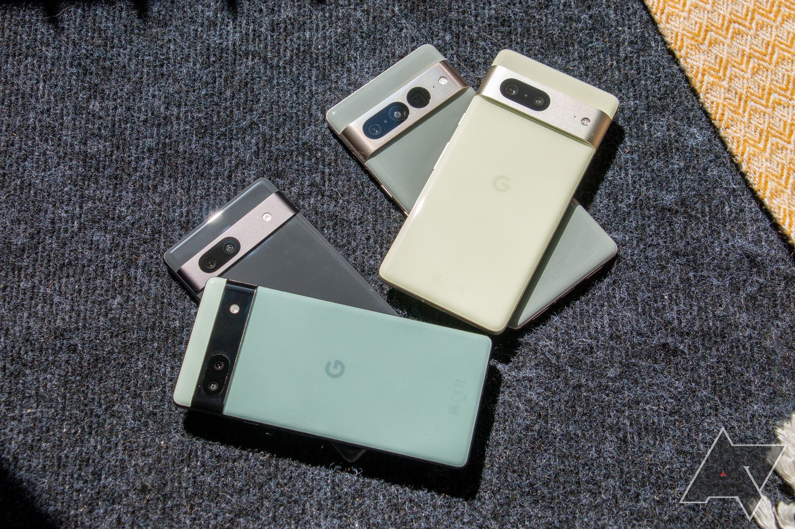 google-pixel-7a-7-pro-plus-pixel-6a-série-complète-empilée