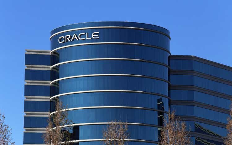 Oracle Vs. IBM: Battle Of The Software & Services Giants (NYSE:ORCL)