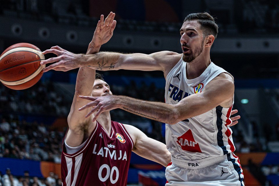 De Colo se prépare pour un dernier hourra avec la France