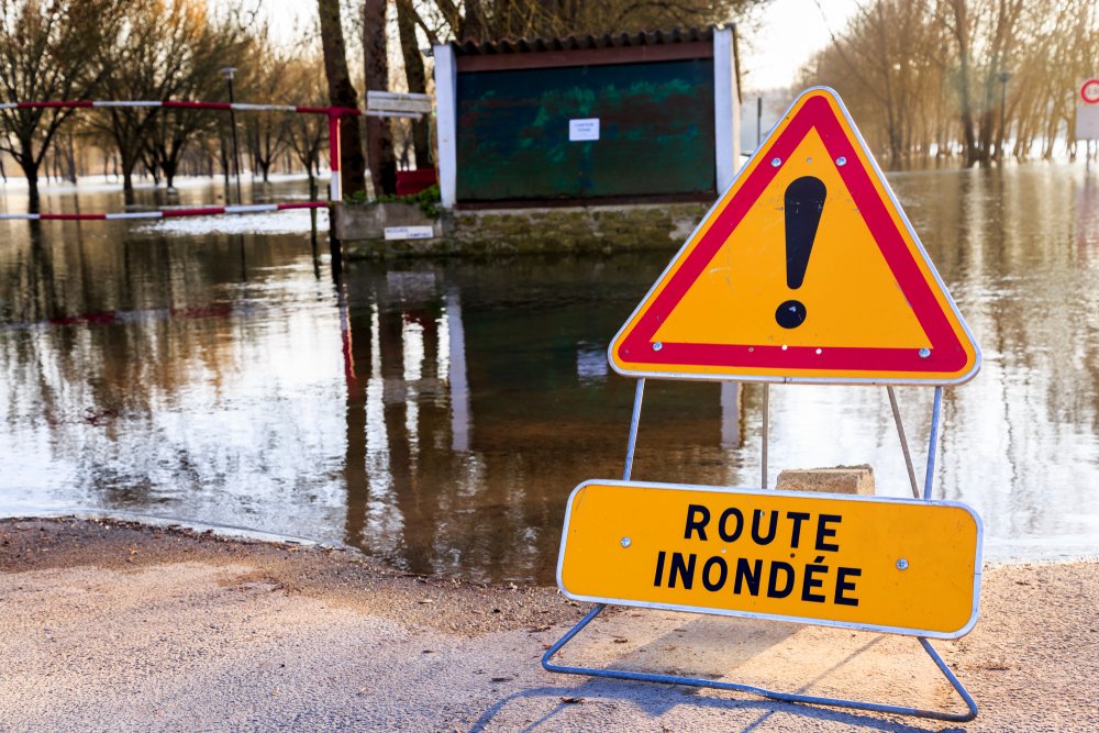 Alertes de crue de rivière dans le sud-ouest et l’est de la France puis températures maximales de 30°C en route