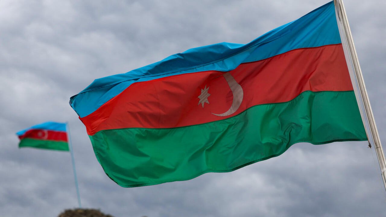 L’Azerbaïdjan dénonce les « menaces » de la France après le rappel de son ambassadeur par Paris
