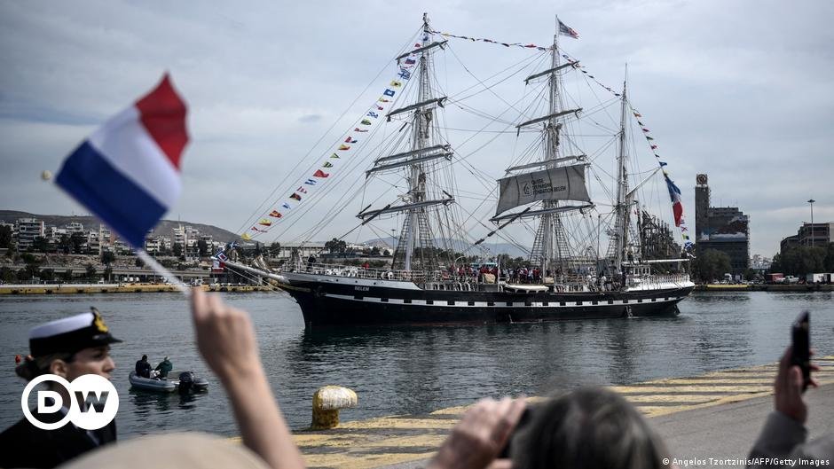 La flamme olympique met le cap sur la France DW 27/04/2024