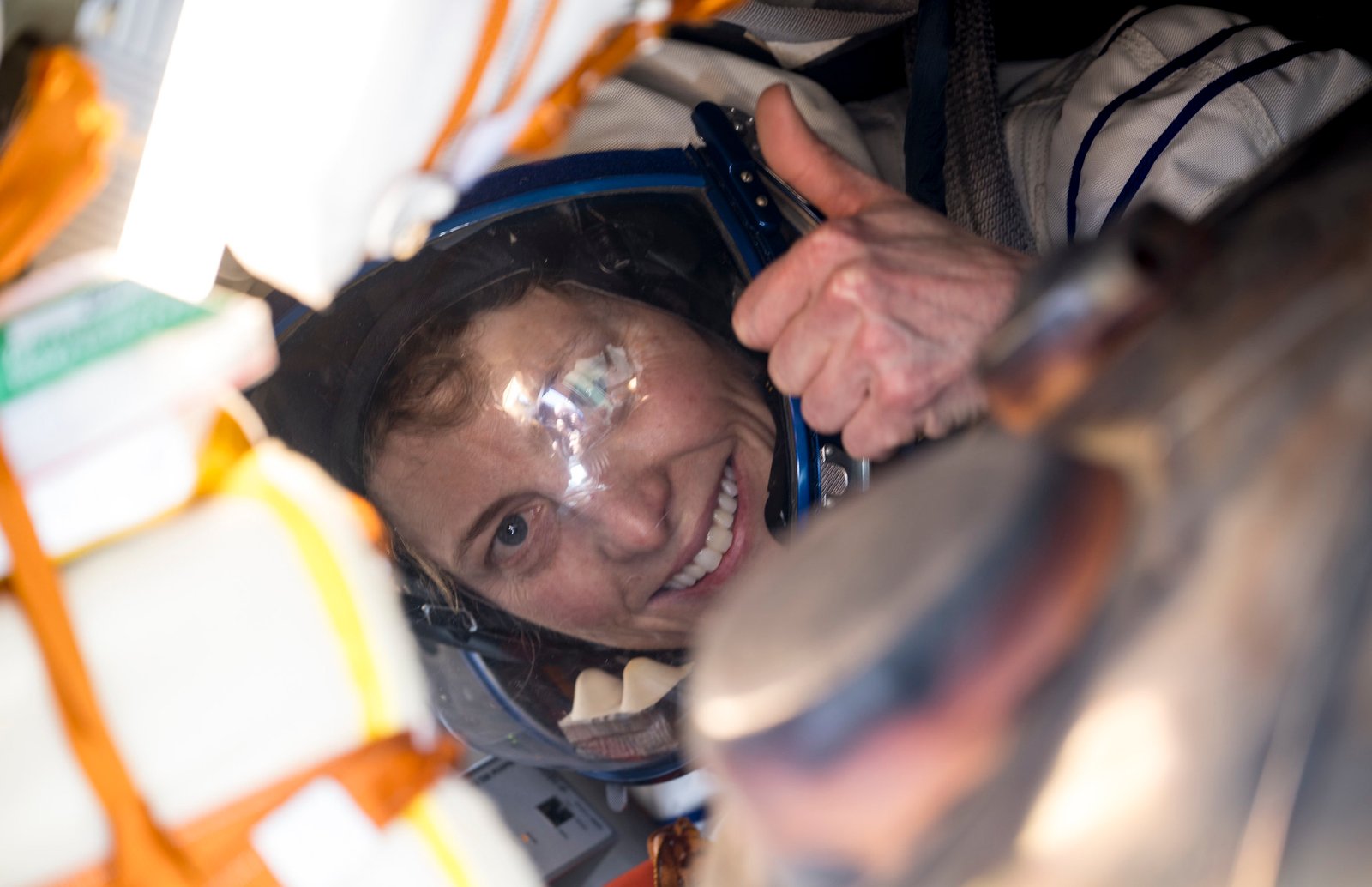 L’astronaute de la NASA Loral OHara et ses coéquipiers reviennent de la Station spatiale – NASA