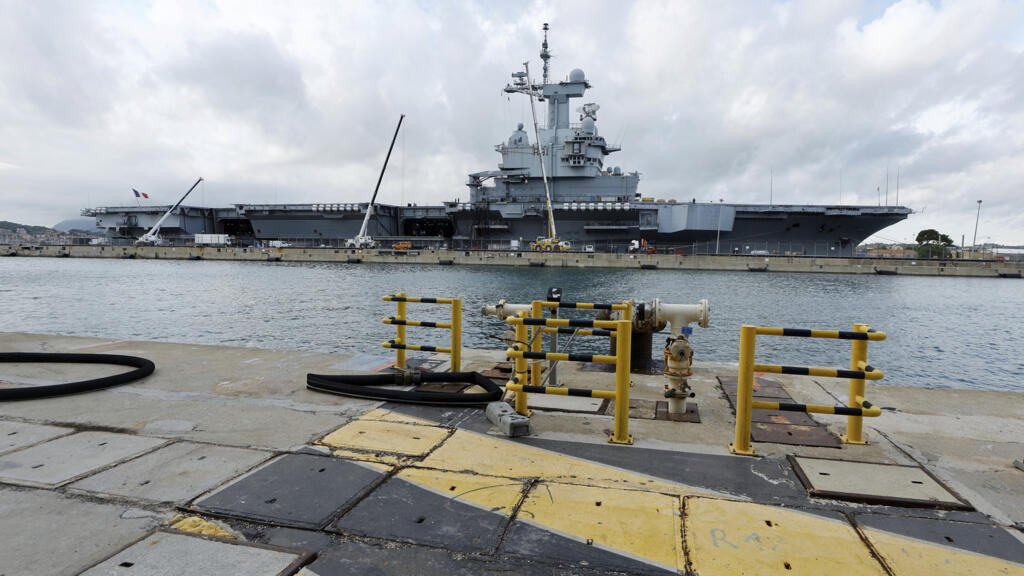 Le porte-avions français Charles-de-Gaulle sera déployé pour la première fois sous le commandement de l’OTAN