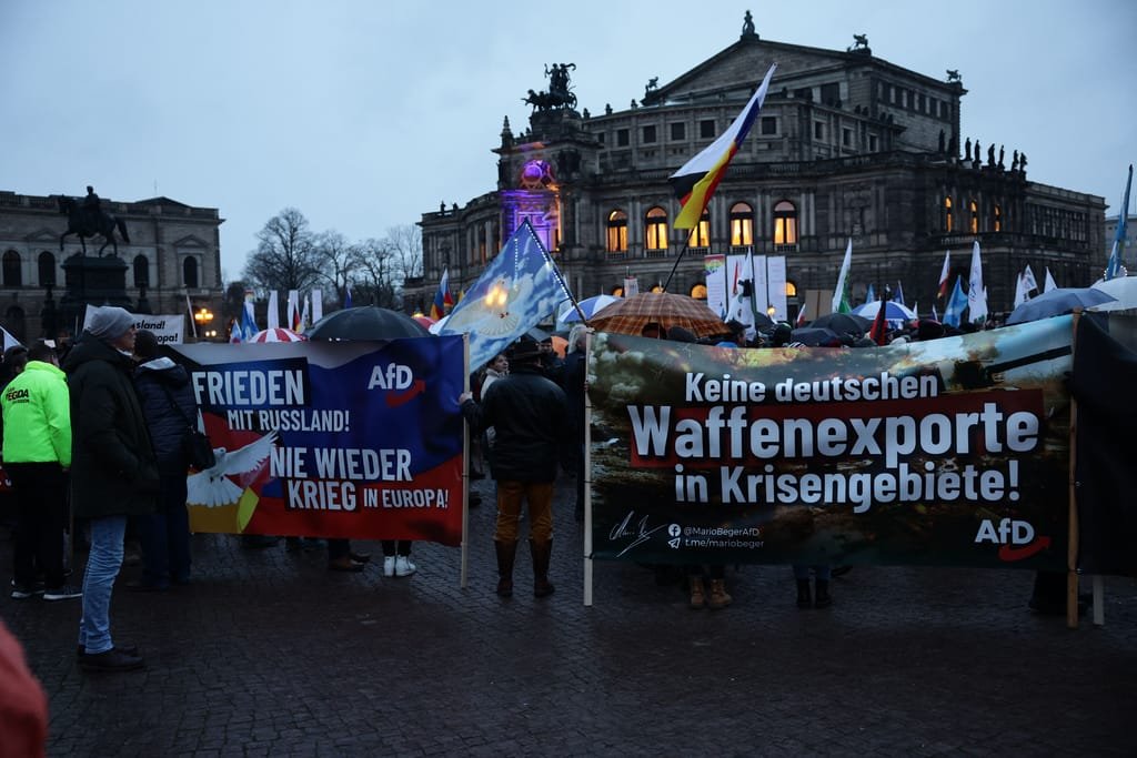 Les partisans d’extrême droite allemands attribuent les allégations d’espionnage à une « chasse aux sorcières »