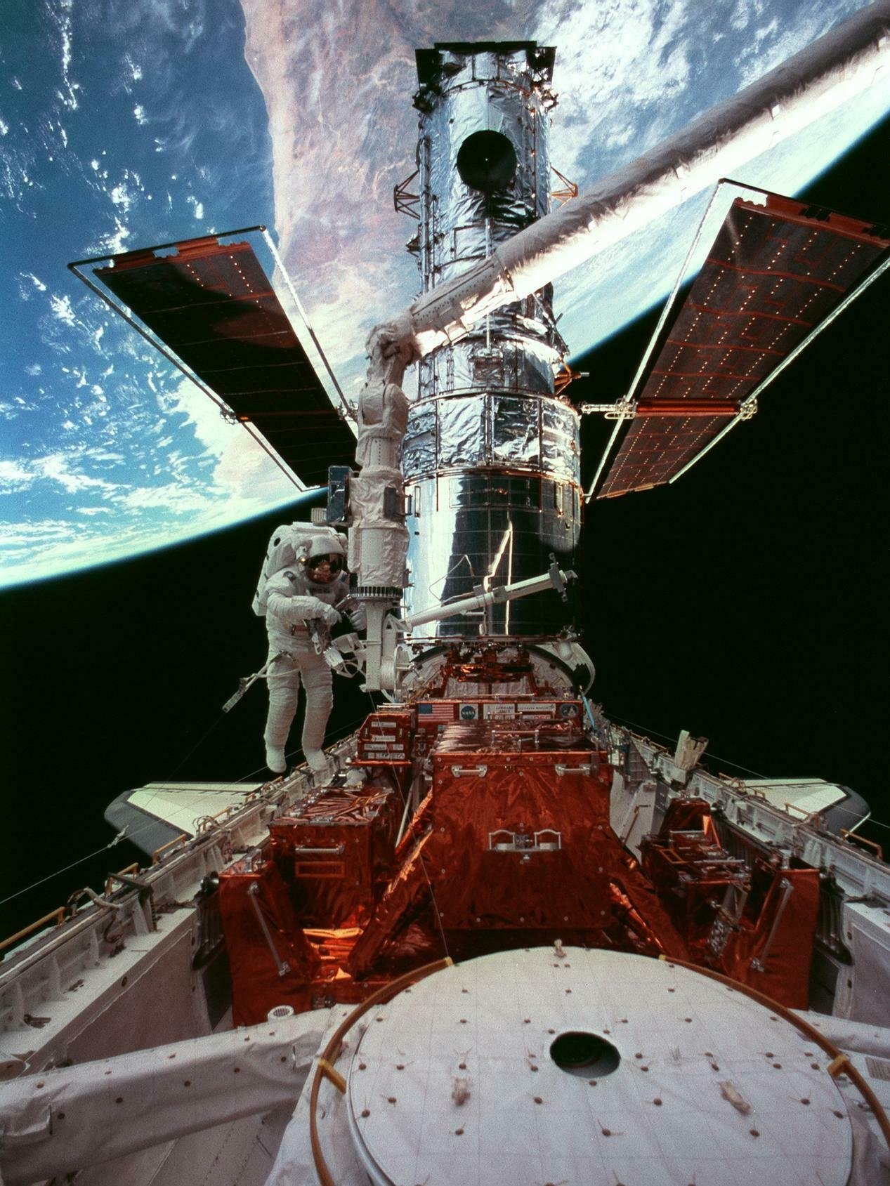 1716401714 591 Private mission to save the Hubble Space Telescope raises concerns