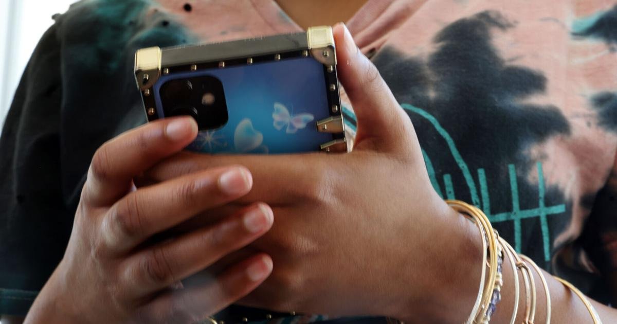 Appel difficile : les écoles envisagent d’utiliser le téléphone portable des élèves