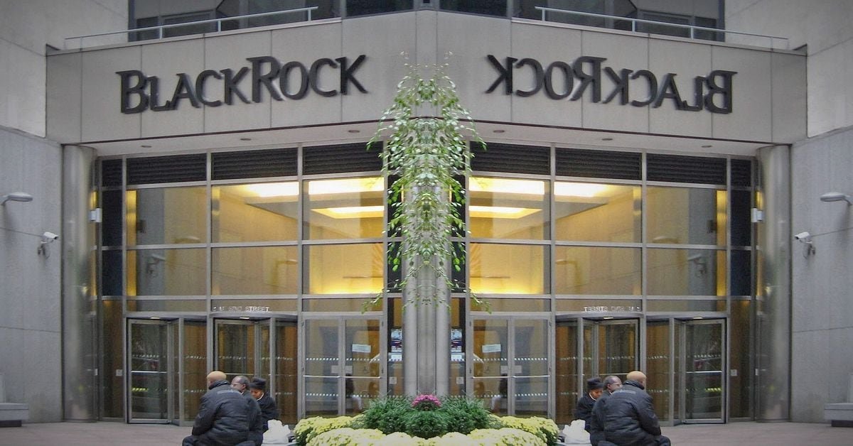 BlackRock voit des fonds souverains et des pensions arriver dans les ETF Bitcoin