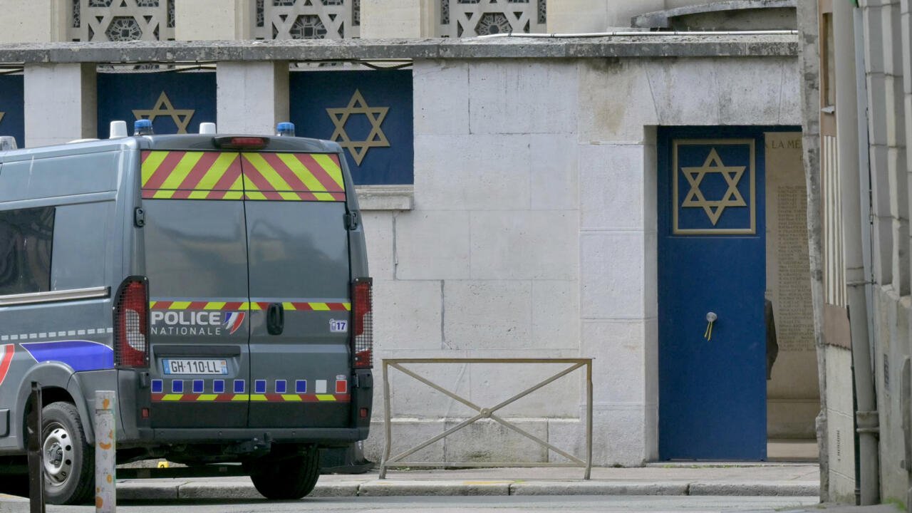 La police française tue un homme armé qui tentait d’incendier la synagogue de Rouen