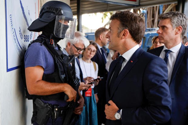 Le président français Macron en visite en Nouvelle-Calédonie 