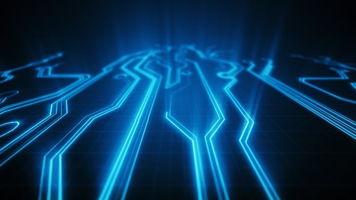 Une illustration numérique de circuits bleus brillants.