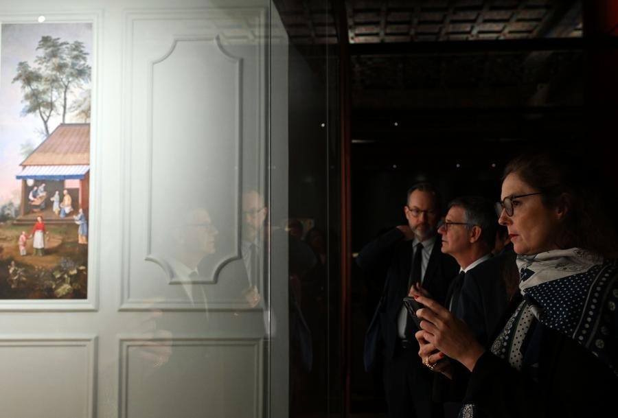 ObjectifALentille Cite interdite et chateau de Versailles temoins