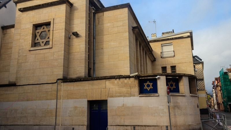 Rouen, France : La police a abattu un attaquant armé qui avait déclenché le feu dans une synagogue |  CNN