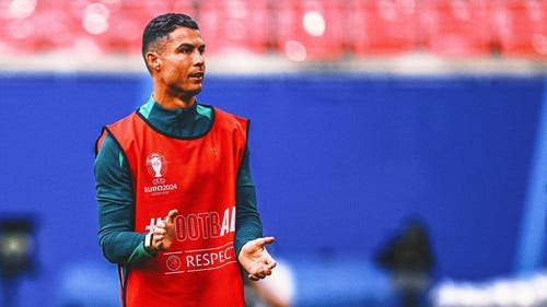 SUIVANT Image tendance : L'entraîneur du Portugal Martinez défend l'utilisation de Ronaldo et déclare qu'il 
