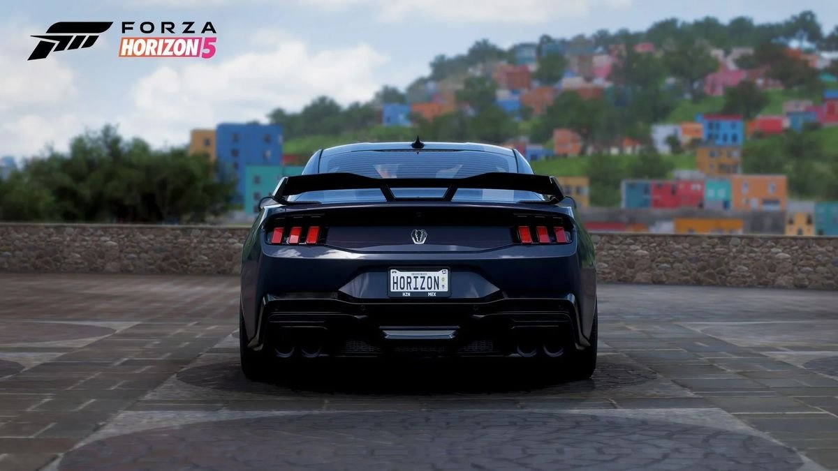 Dirigez-vous vers Jurassic Park ou Retour vers le futur avec la dernière mise à jour de Forza Horizon 5, qui comprend également un cheval noir