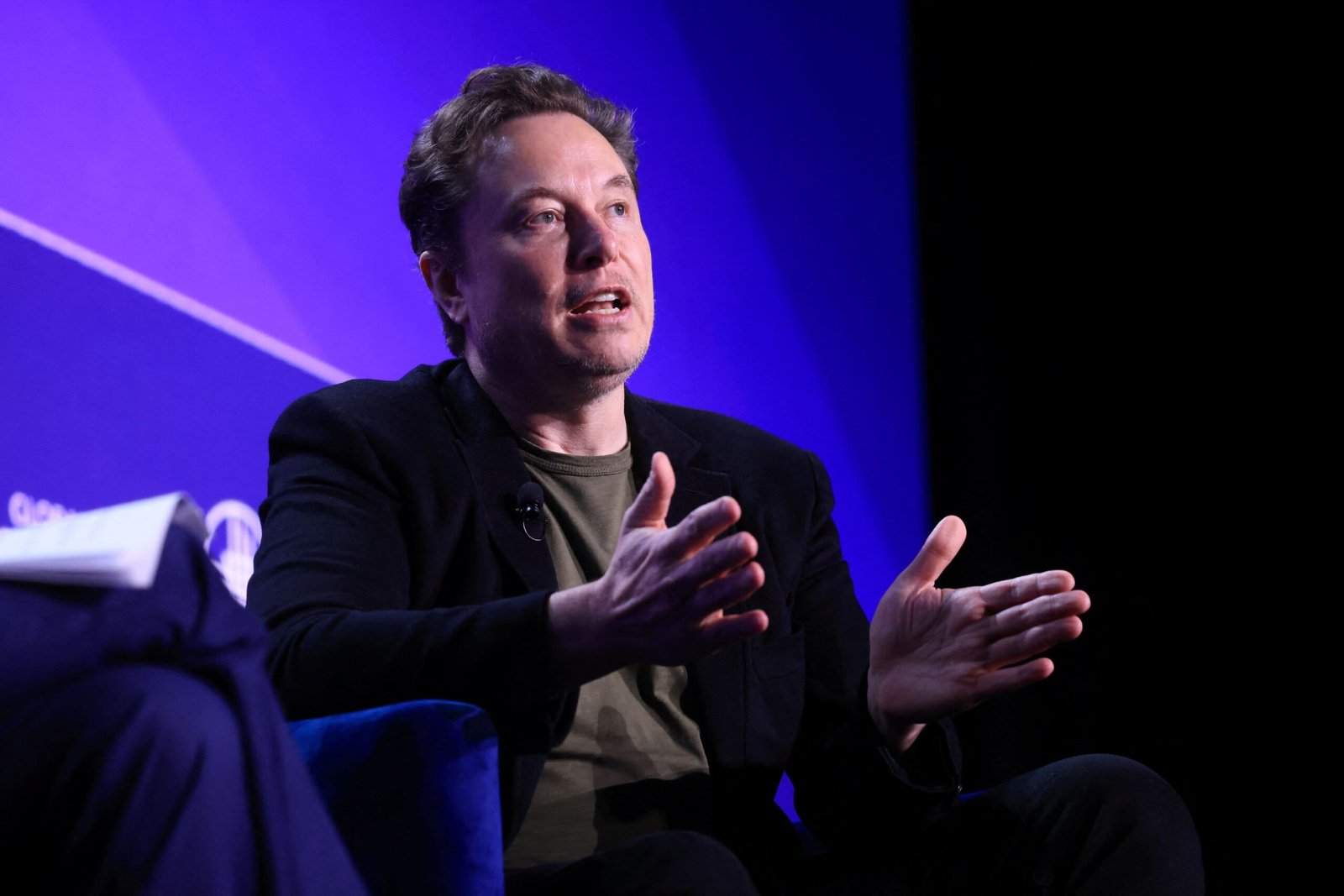 Elon Musk a ordonné à Nvidia d’expédier des milliers de puces IA réservées à Tesla à X et xAI