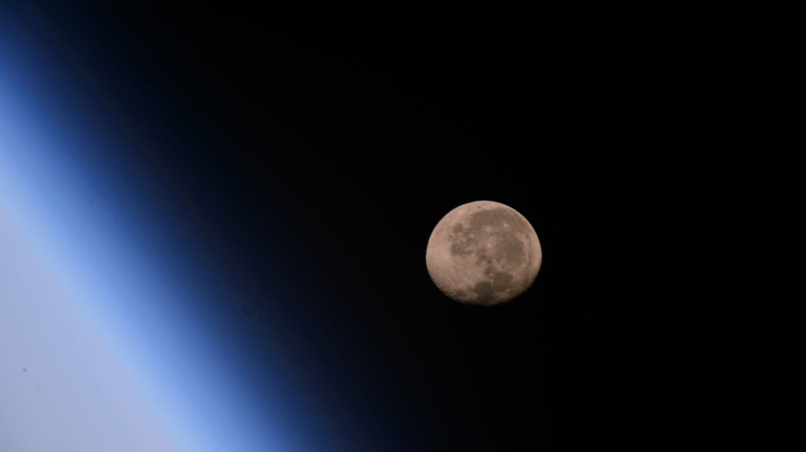 La recherche sur la Station spatiale fait progresser les plans de la NASA pour explorer la Lune et Mars – NASA