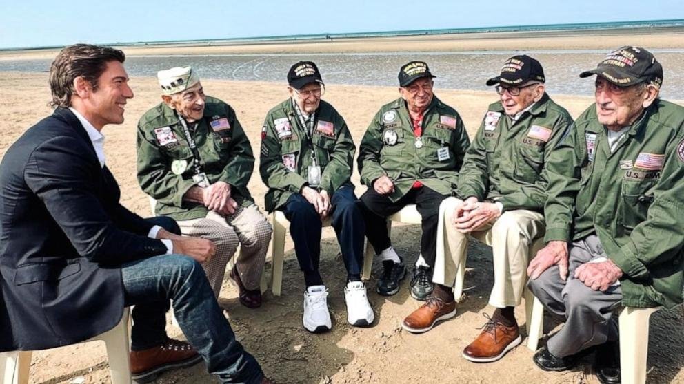 Les derniers héros de Normandie reviennent en France 80 ans après le débarquement