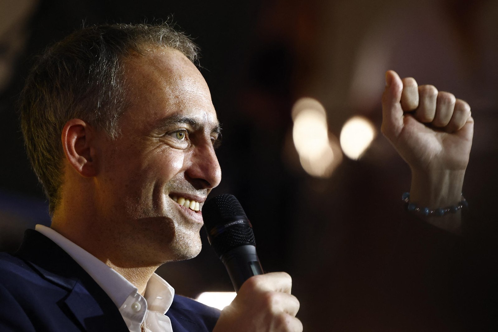 L’eurodéputé français Glucksmann rejoint le Nouveau Front populaire et promet une position claire sur Gaza et l’Ukraine