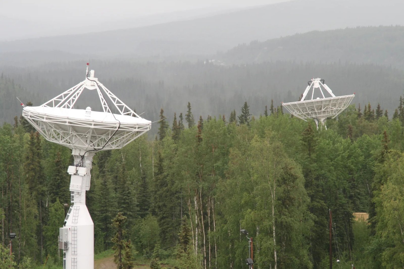 Pourquoi nous devons prendre au sérieux la sécurité des stations terrestres par satellite