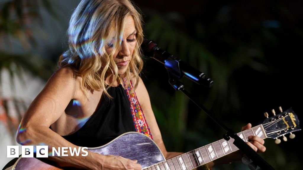 Sheryl Crow : « Ressusciter Tupac grâce à l’IA est une action haineuse » – BBC News
