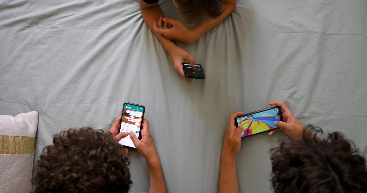 L’interdiction des smartphones touche désormais les écoles francophones de Belgique