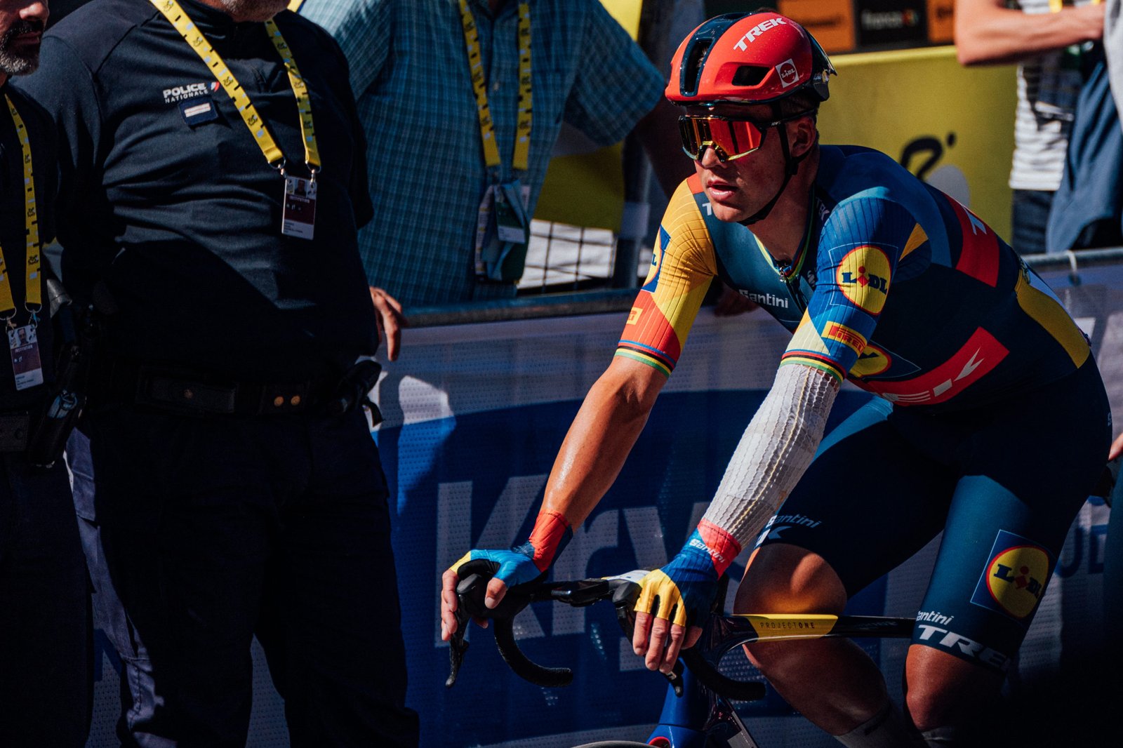Mads Pedersen contraint d’arrêter la course du Tour de France | Trek Race Shop
