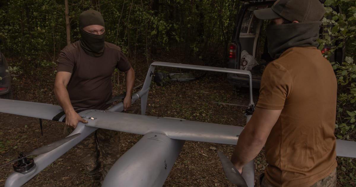 Des drones ukrainiens ciblent une raffinerie et des centrales électriques près de Moscou, selon la Russie