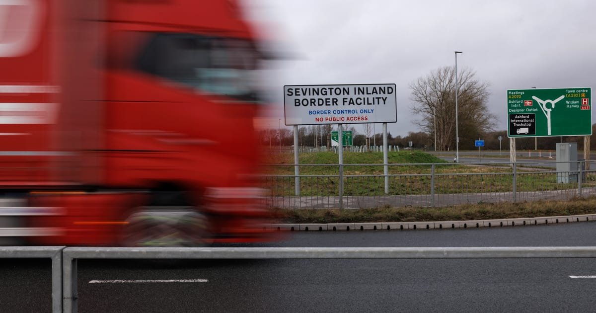 Le régime frontalier du Brexit en Grande-Bretagne est à nouveau retardé
