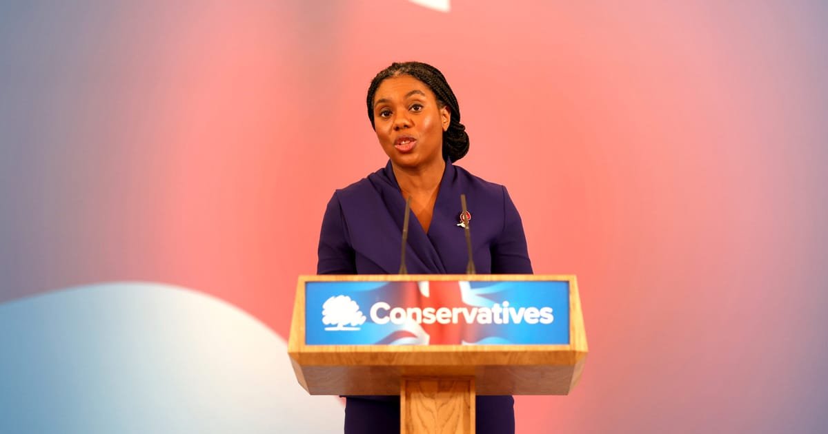 PMQ : Kemi Badenoch gagne en utilisant sa carte Trump