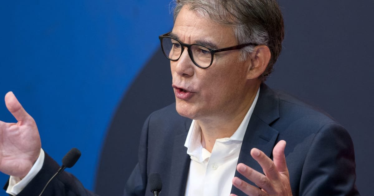 Le leader socialiste français tend le rameau d’olivier à Macron alors que commencent les négociations sur le prochain gouvernement