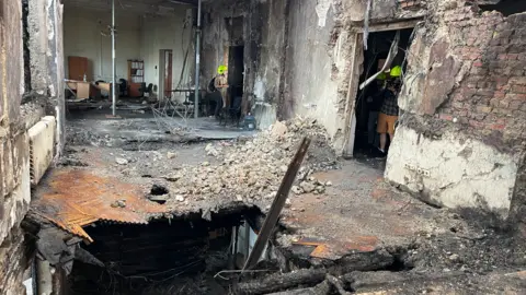 Russian Branch Air commence à grimper et à grand, battez le cœur de l’Ukrainien Russian Branch Air commence à grimper et à grand, battez le cœur de l’Ukrainien